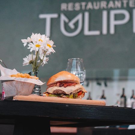 Отель Golden Tulip Porto Витория Экстерьер фото